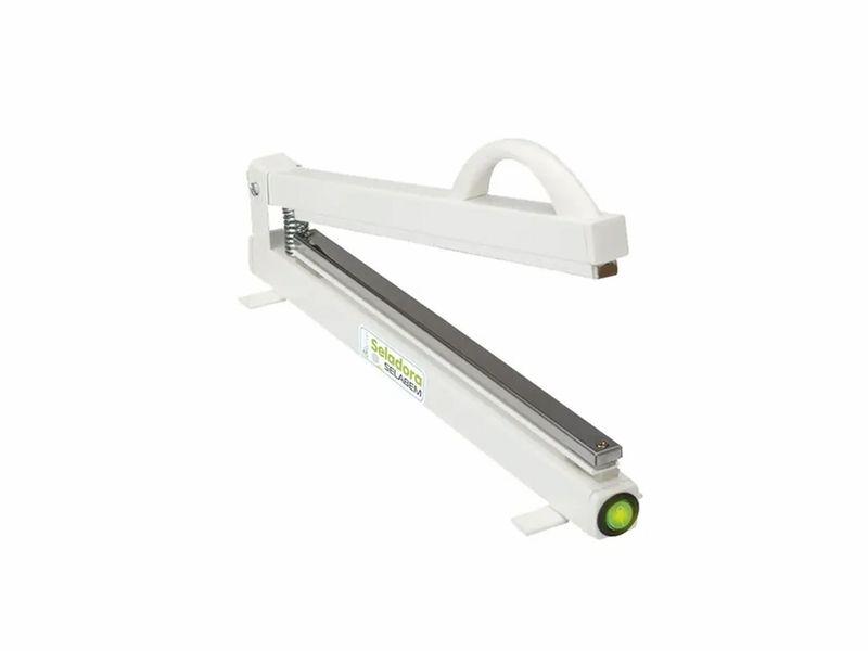 Negatoscópio Slim Panorâmico, Permite uma Visualização mais Uniforme e Sem Área de Sombra, com Baixo Consumo de Energia  - Biotron